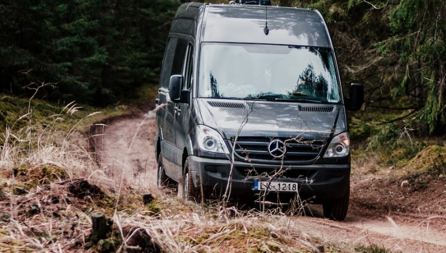 Išsinuomokite krovininį mikroautobusą