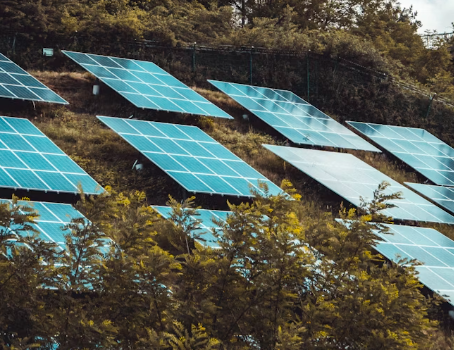 Saulės elektrinės kompensacija: kaip gauti paramą ir sumažinti investicijų kaštus